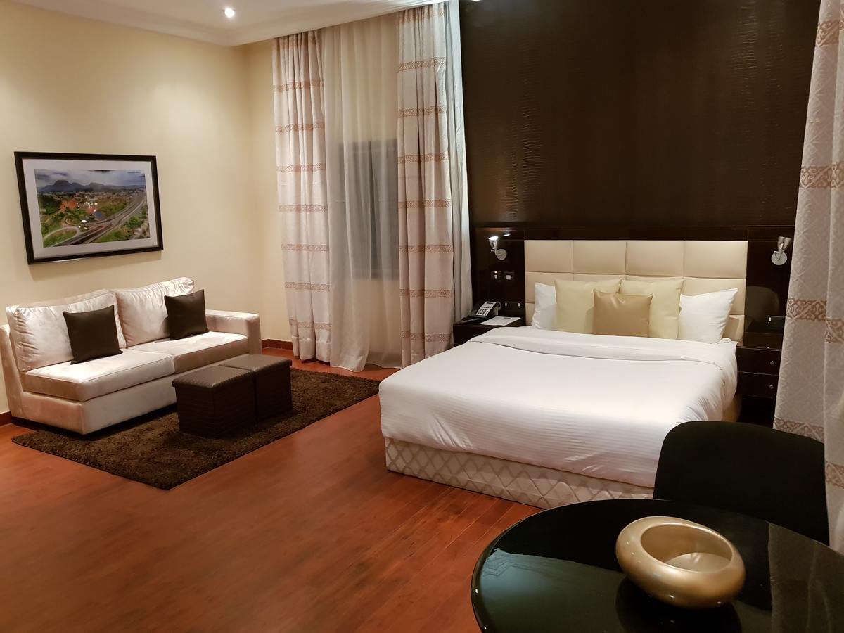 Nicotel Apartments Abuja Buitenkant foto