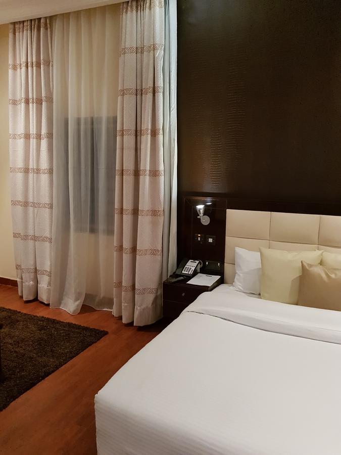 Nicotel Apartments Abuja Buitenkant foto